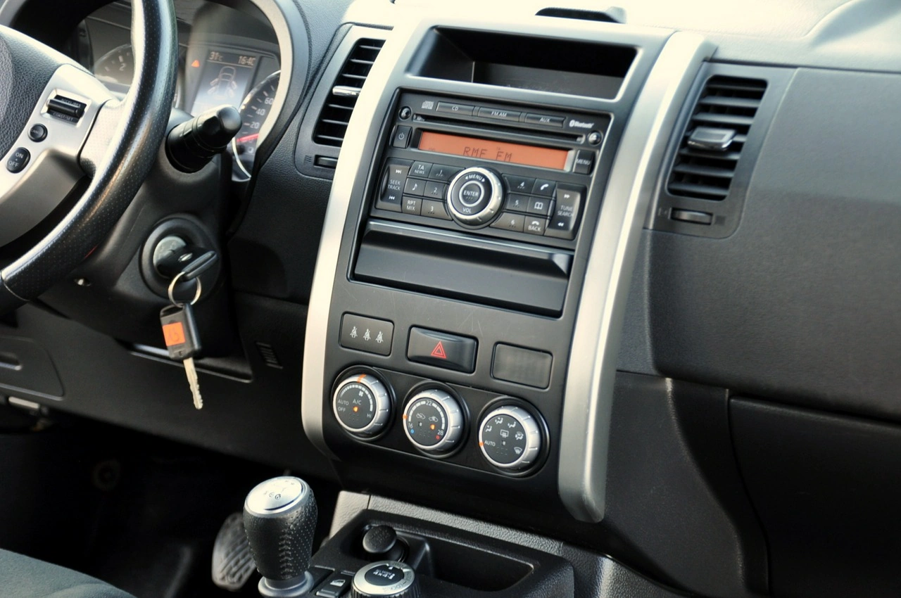 Nissan X-Trail - Zdjęcie 25