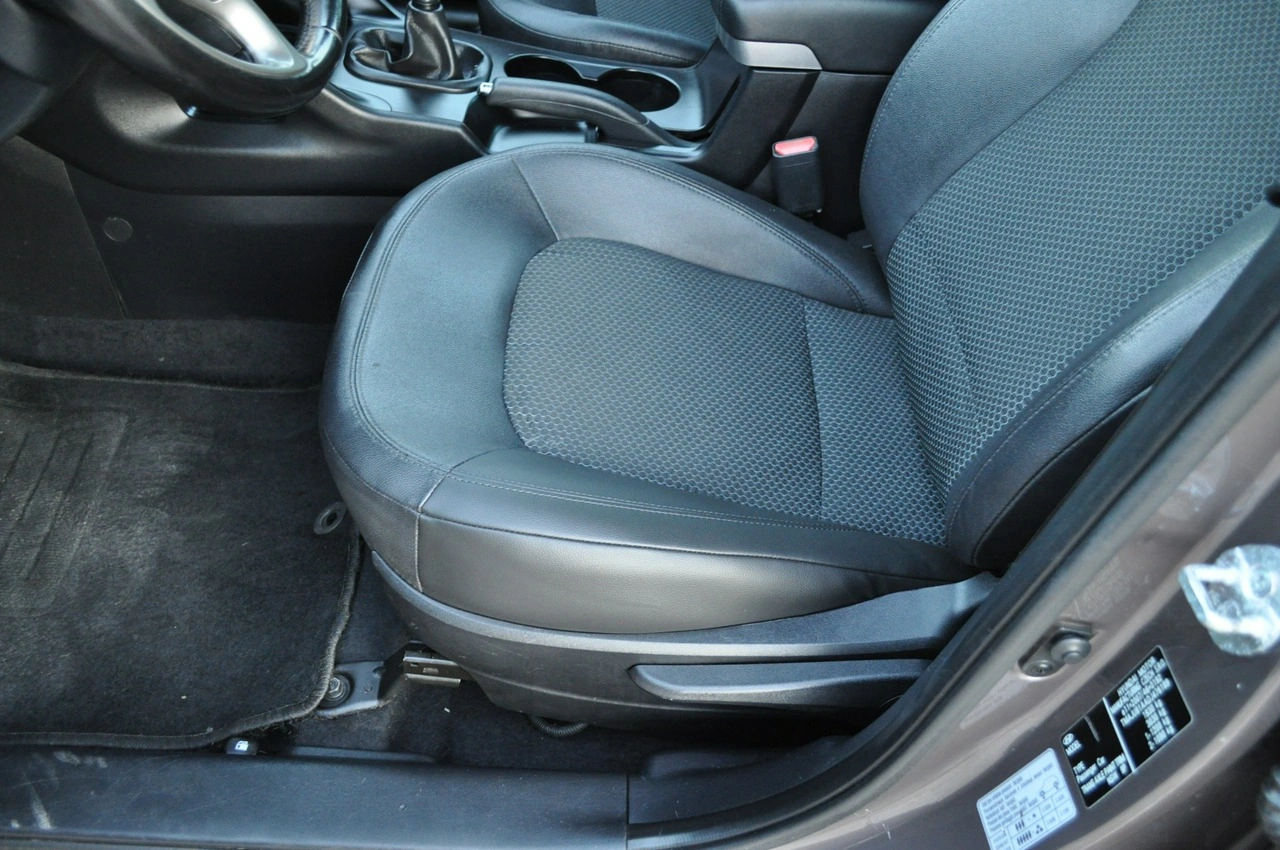 Hyundai ix35 - Zdjęcie 25