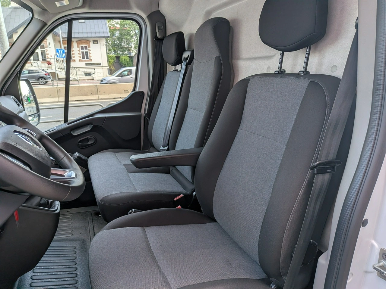 Renault Master - Zdjęcie 12