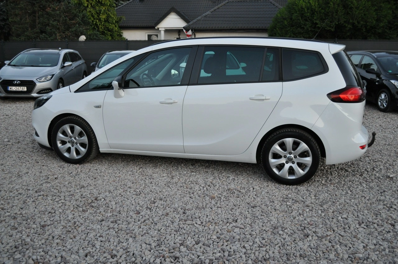 Opel Zafira - Zdjęcie 10