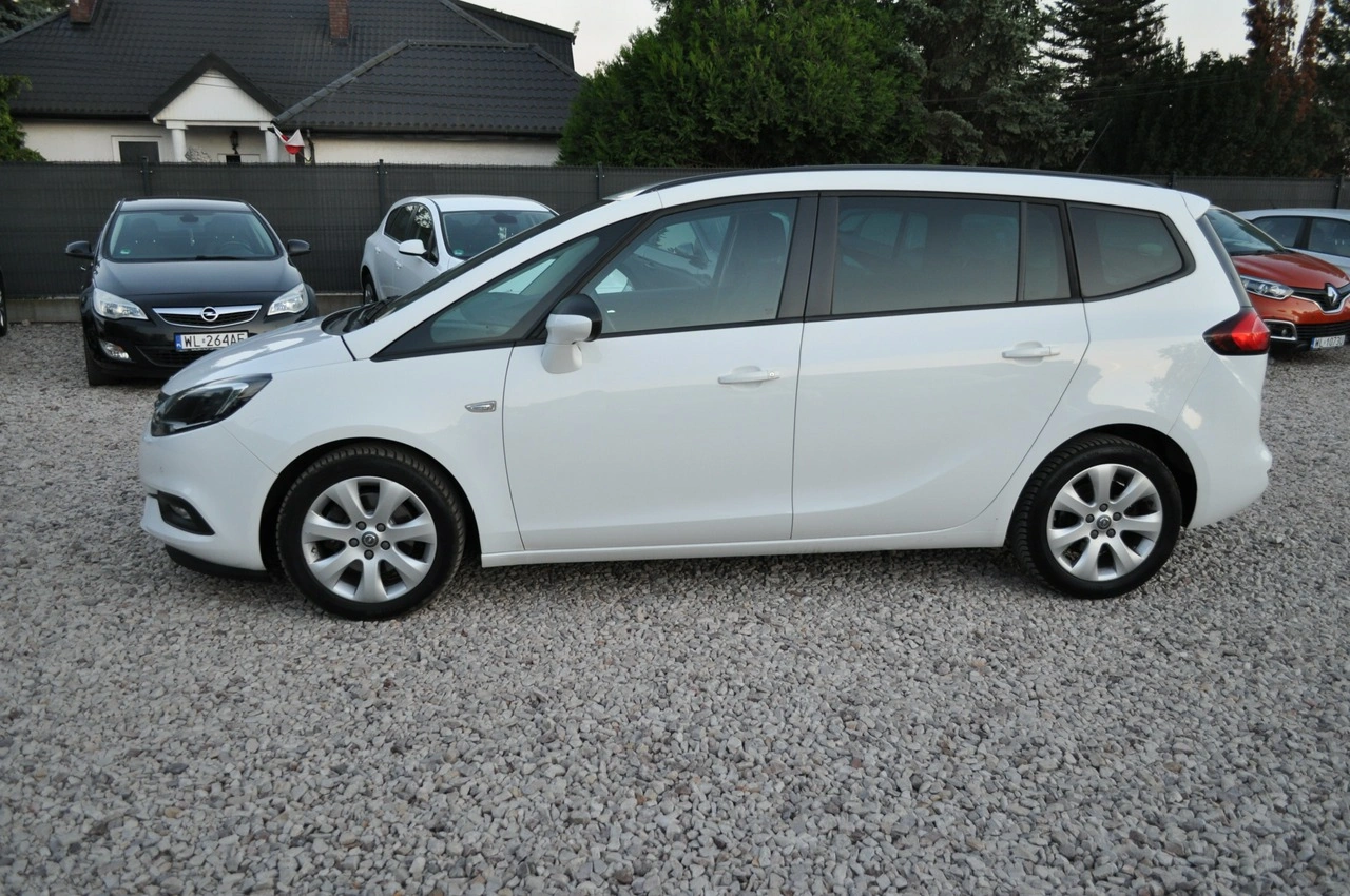 Opel Zafira - Zdjęcie 11
