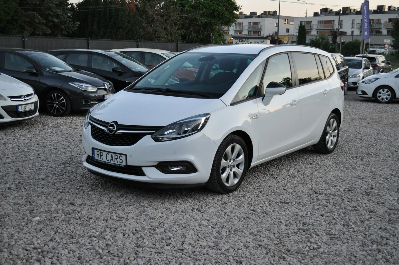Opel Zafira - Zdjęcie 13