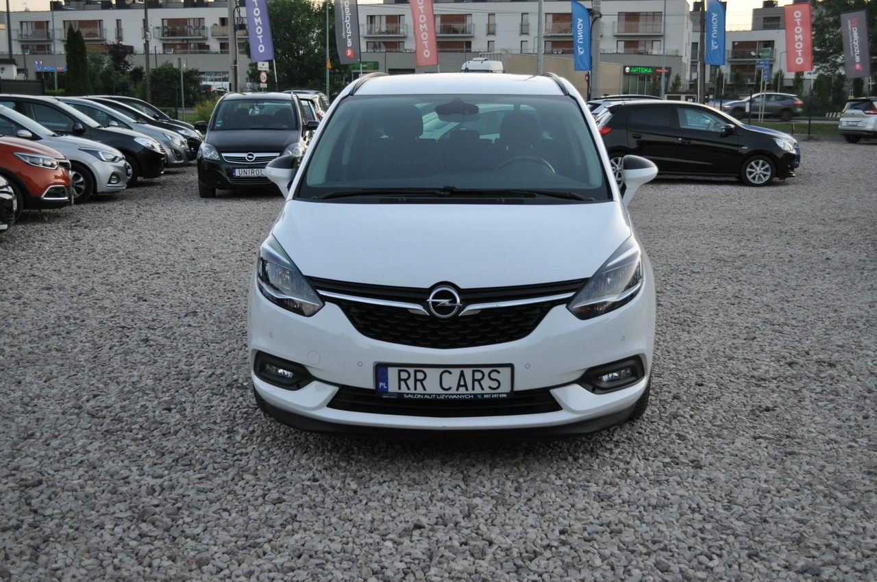 Opel Zafira - Zdjęcie 14