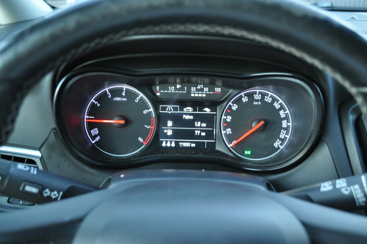 Opel Zafira - Zdjęcie 18