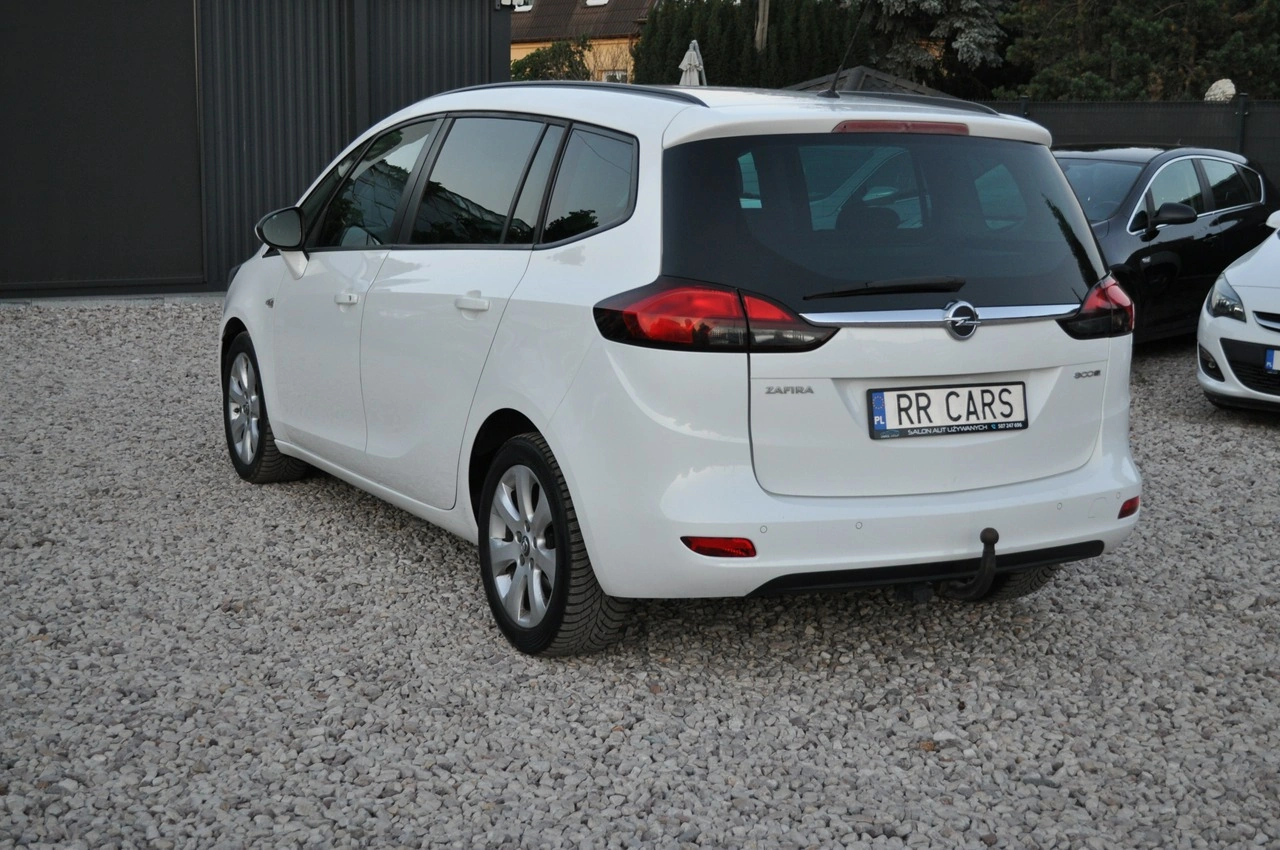 Opel Zafira - Zdjęcie 8