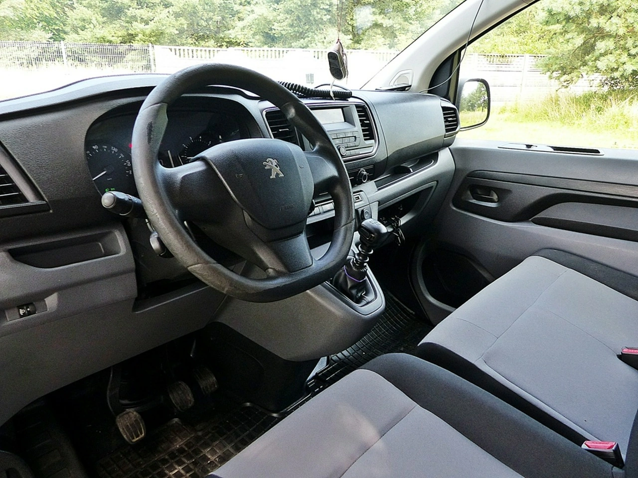 Peugeot Traveller - Zdjęcie 19