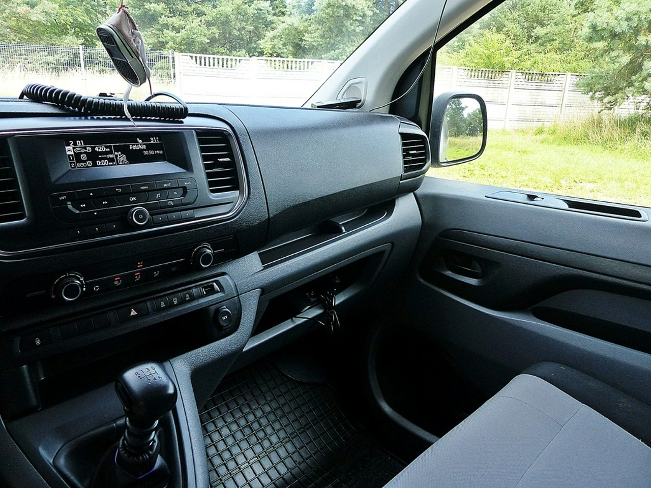 Peugeot Traveller - Zdjęcie 33