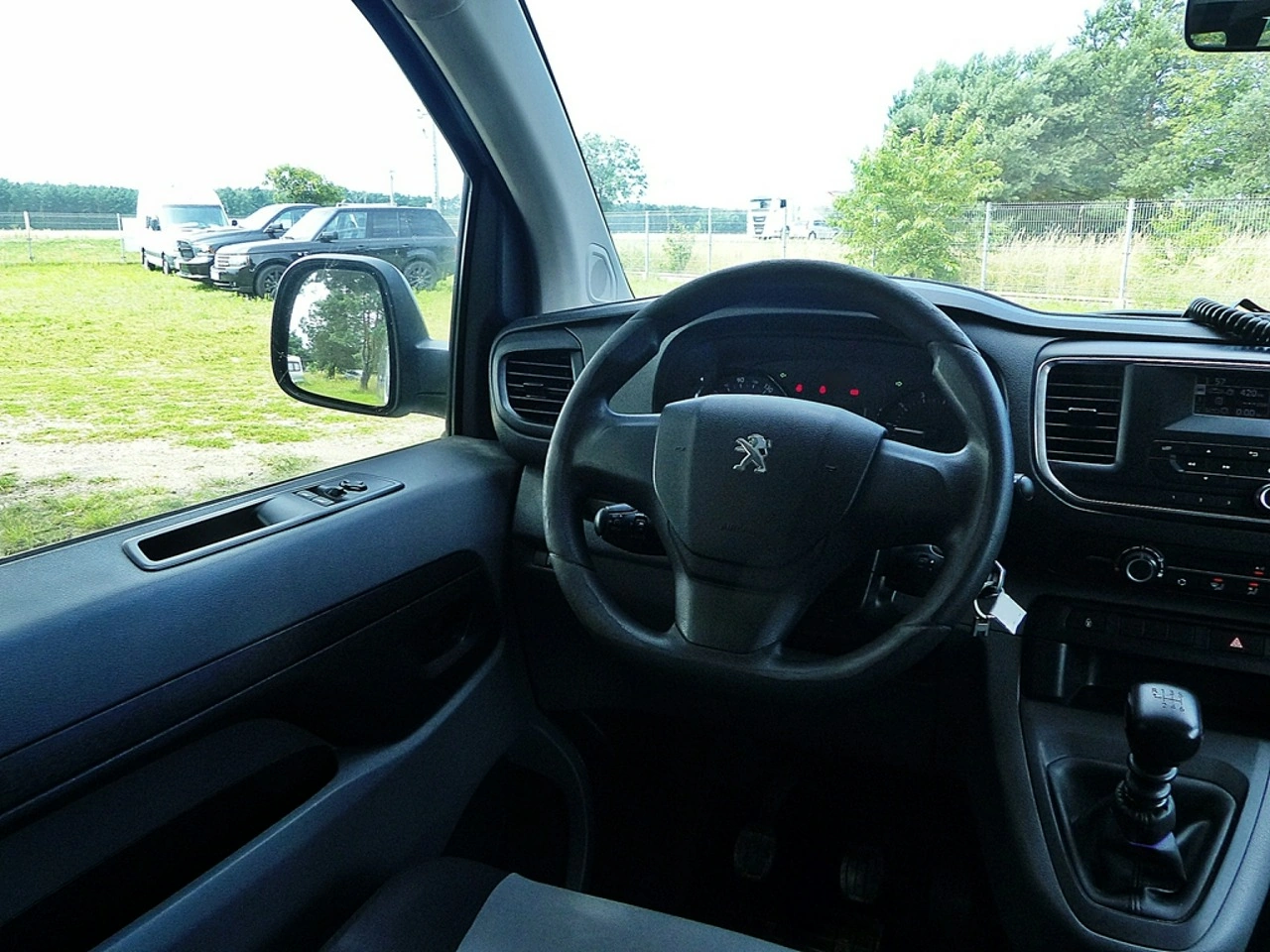 Peugeot Traveller - Zdjęcie 34