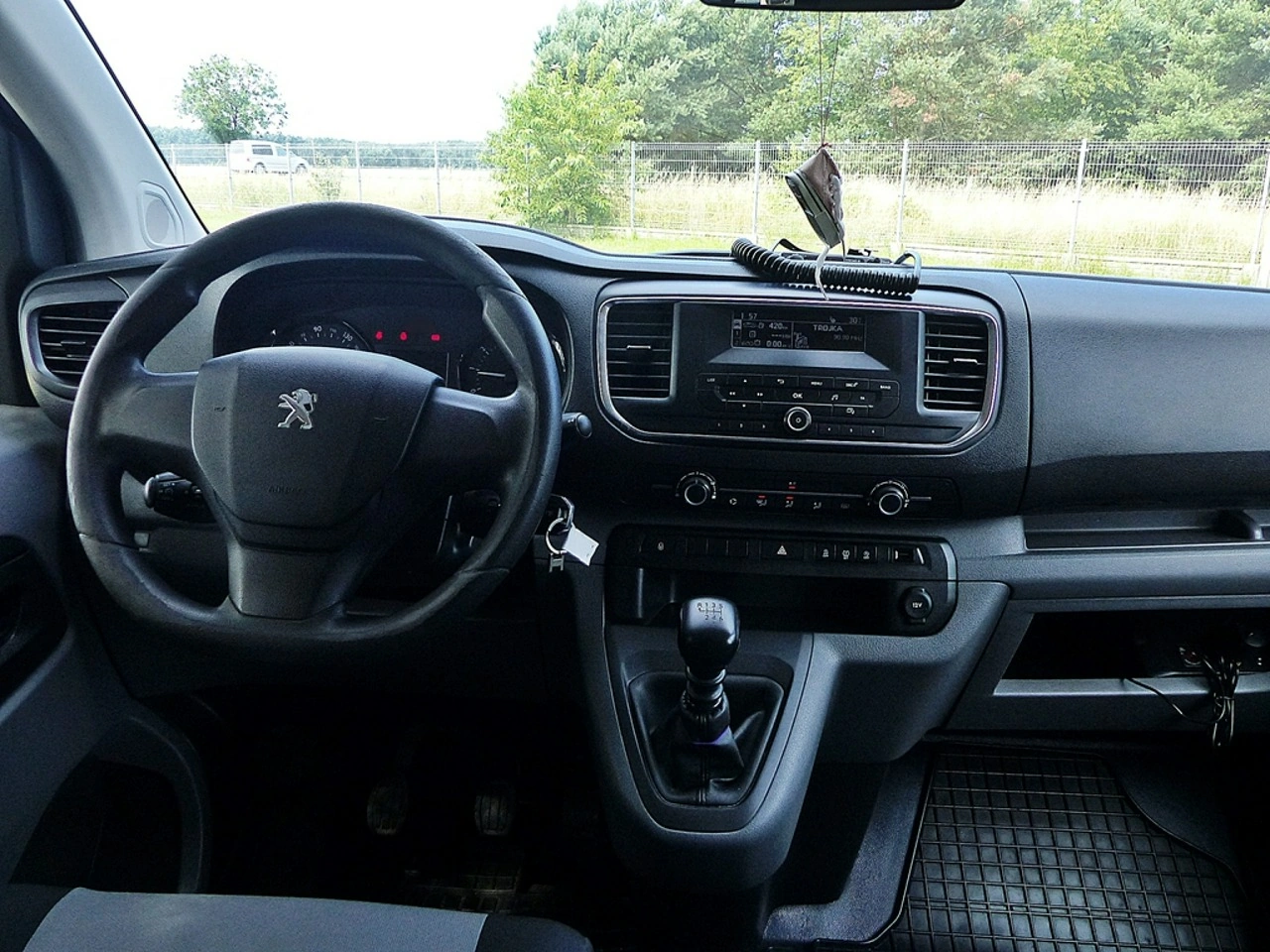 Peugeot Traveller - Zdjęcie 35