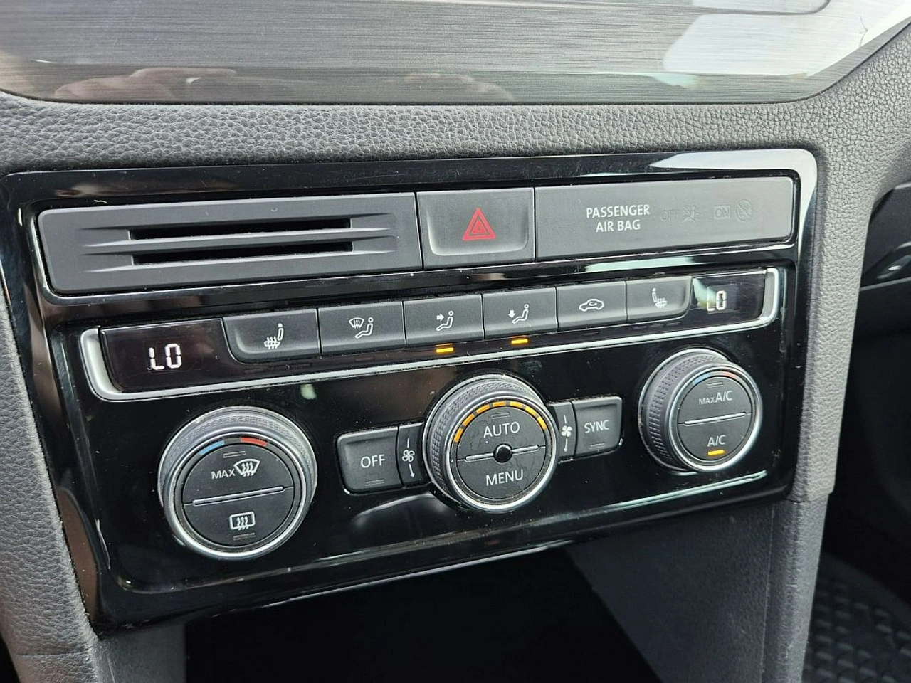 Volkswagen Golf Sportsvan - Zdjęcie 20