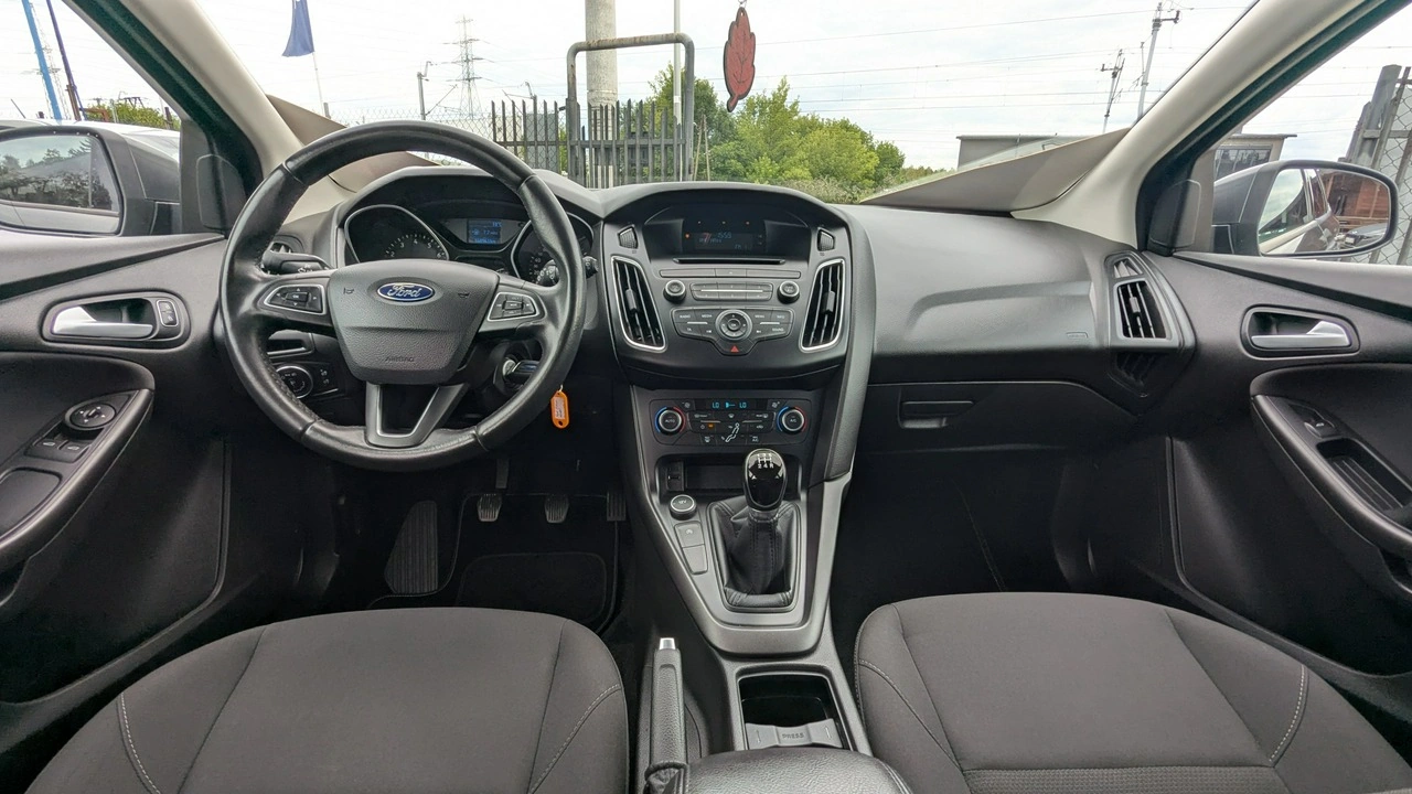 Ford Focus - Zdjęcie 20