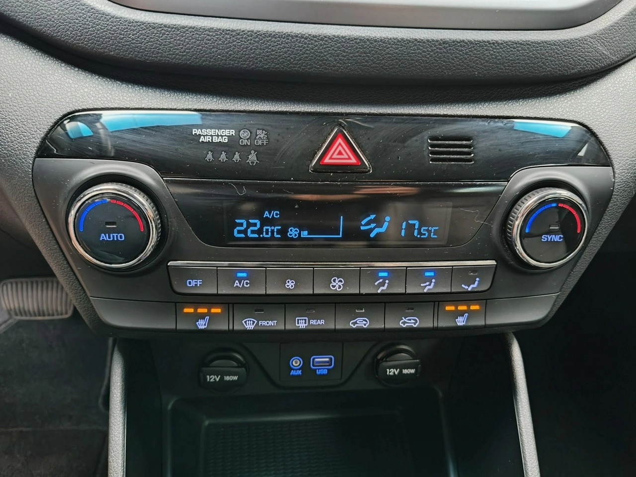 Hyundai Tucson - Zdjęcie 25