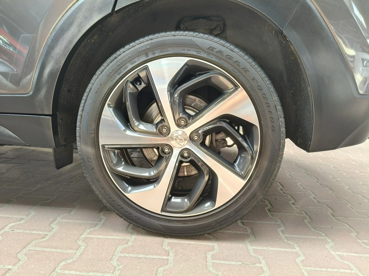 Hyundai Tucson - Zdjęcie 8