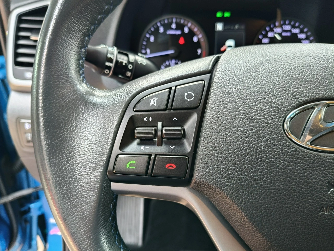 Hyundai Tucson - Zdjęcie 18
