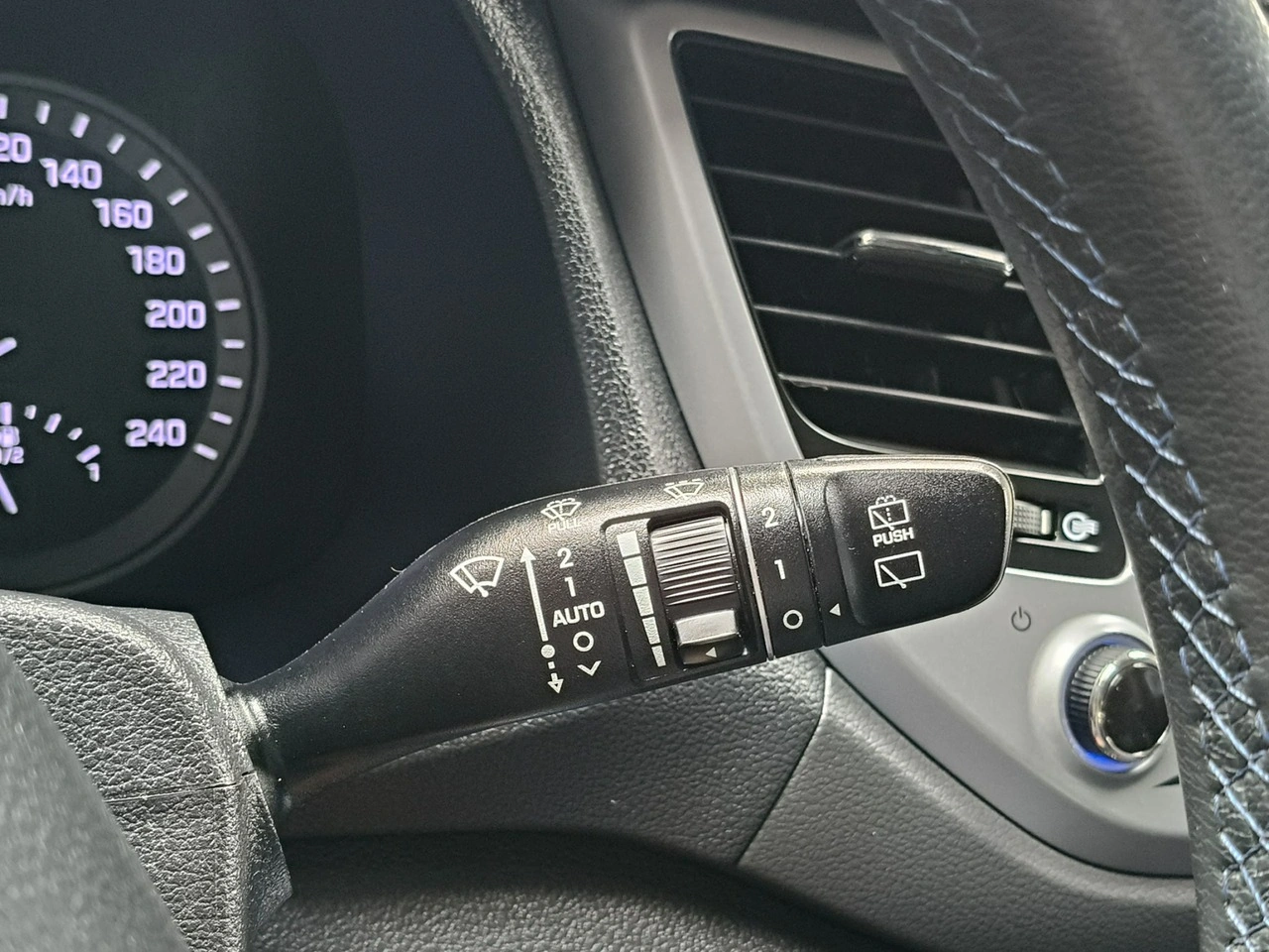 Hyundai Tucson - Zdjęcie 21