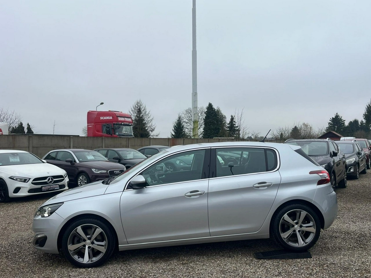 Peugeot 308 - Zdjęcie 10