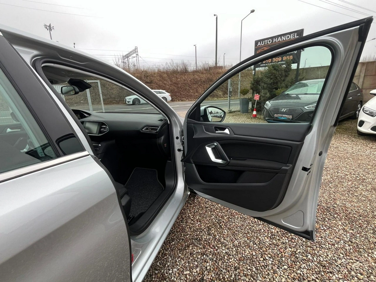 Peugeot 308 - Zdjęcie 34