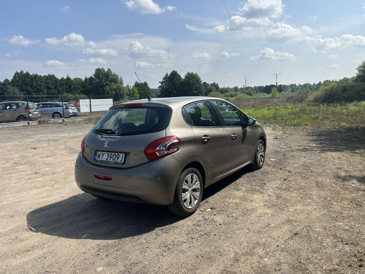 Peugeot 208 - Zdjęcie 9
