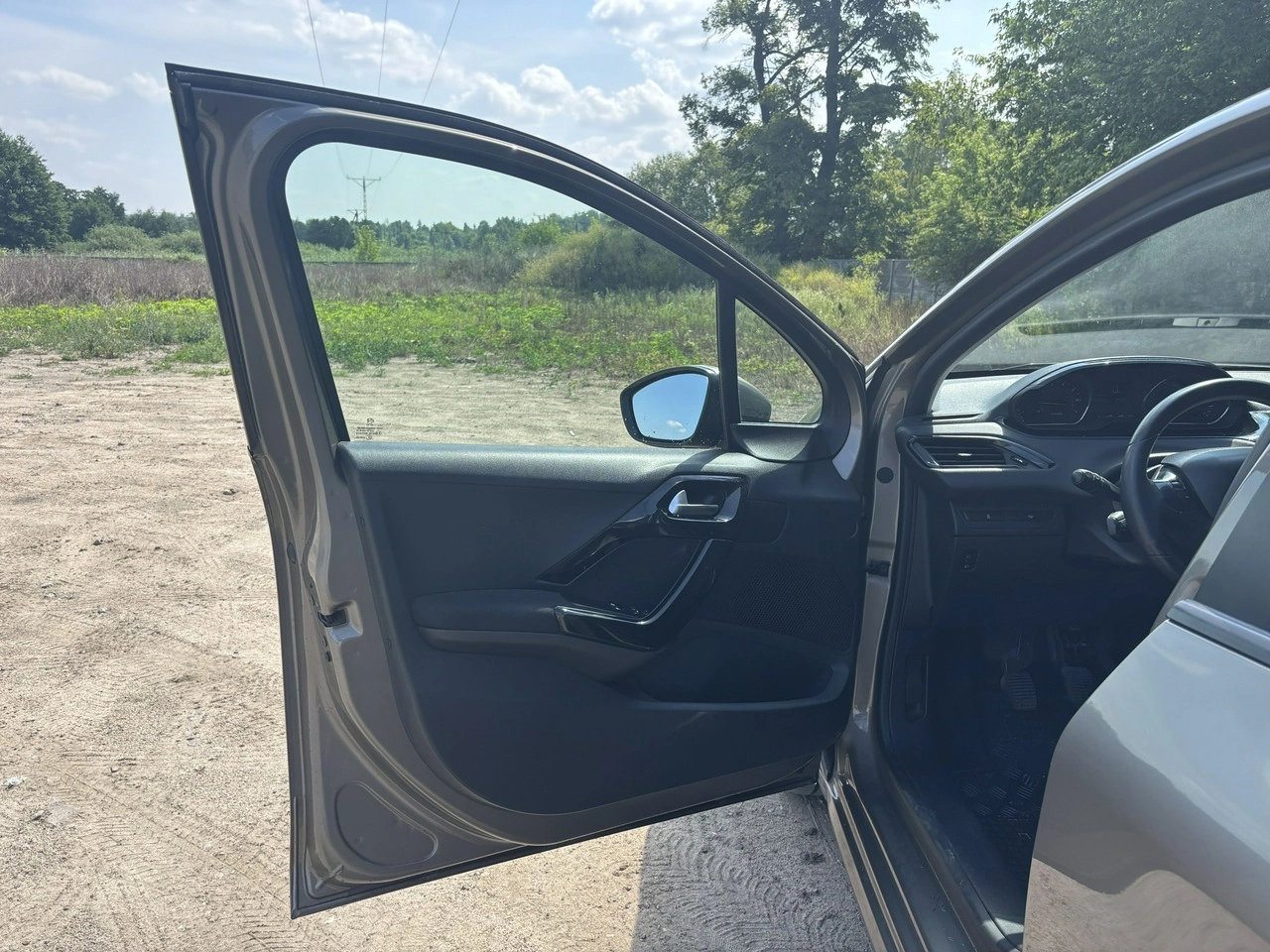 Peugeot 208 - Zdjęcie 14