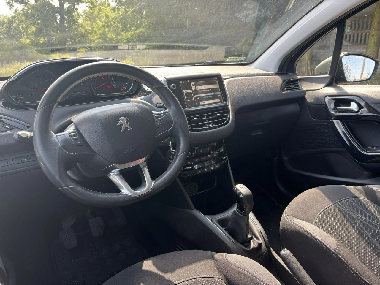 Peugeot 208 - Zdjęcie 18