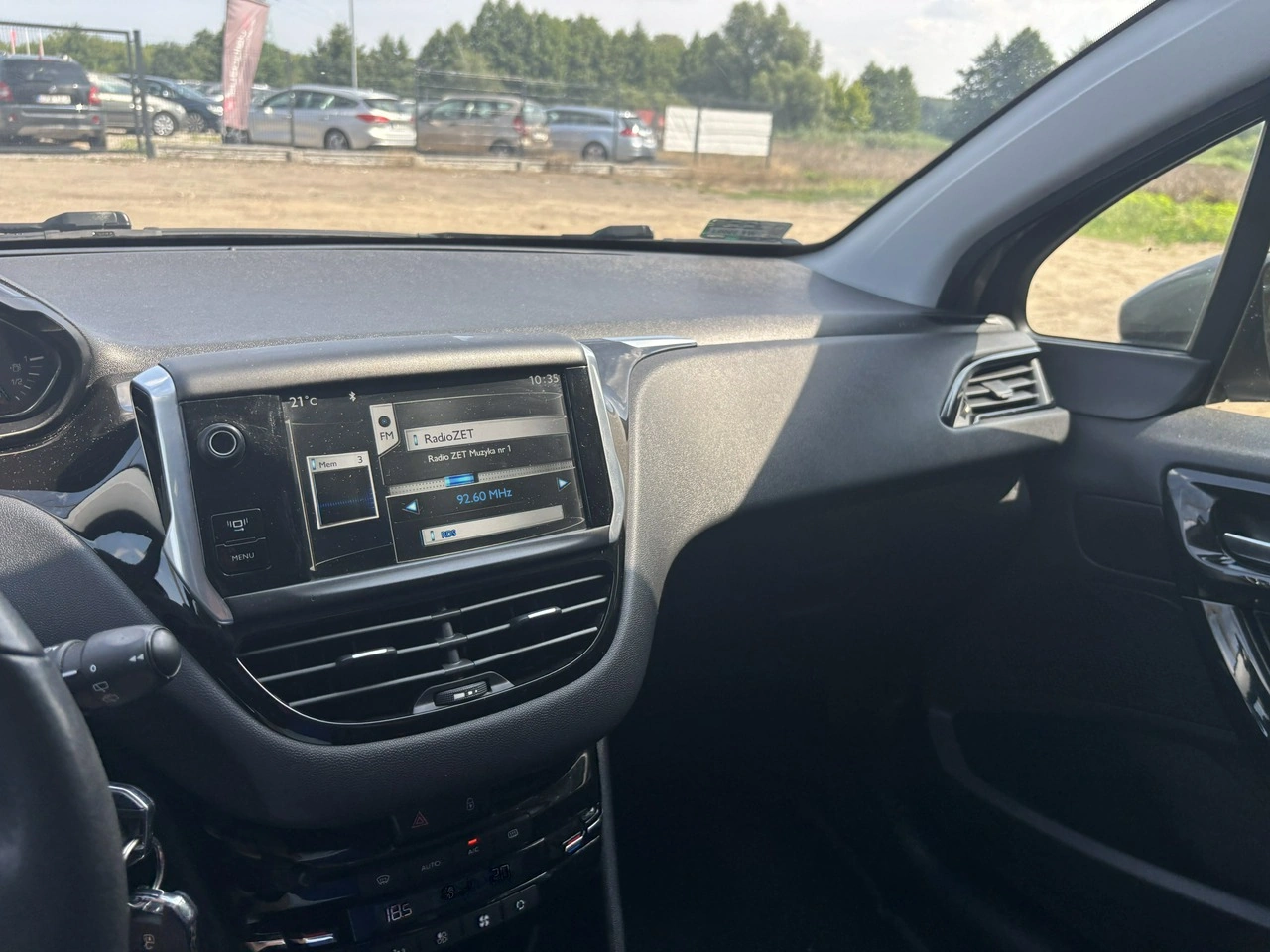 Peugeot 208 - Zdjęcie 23
