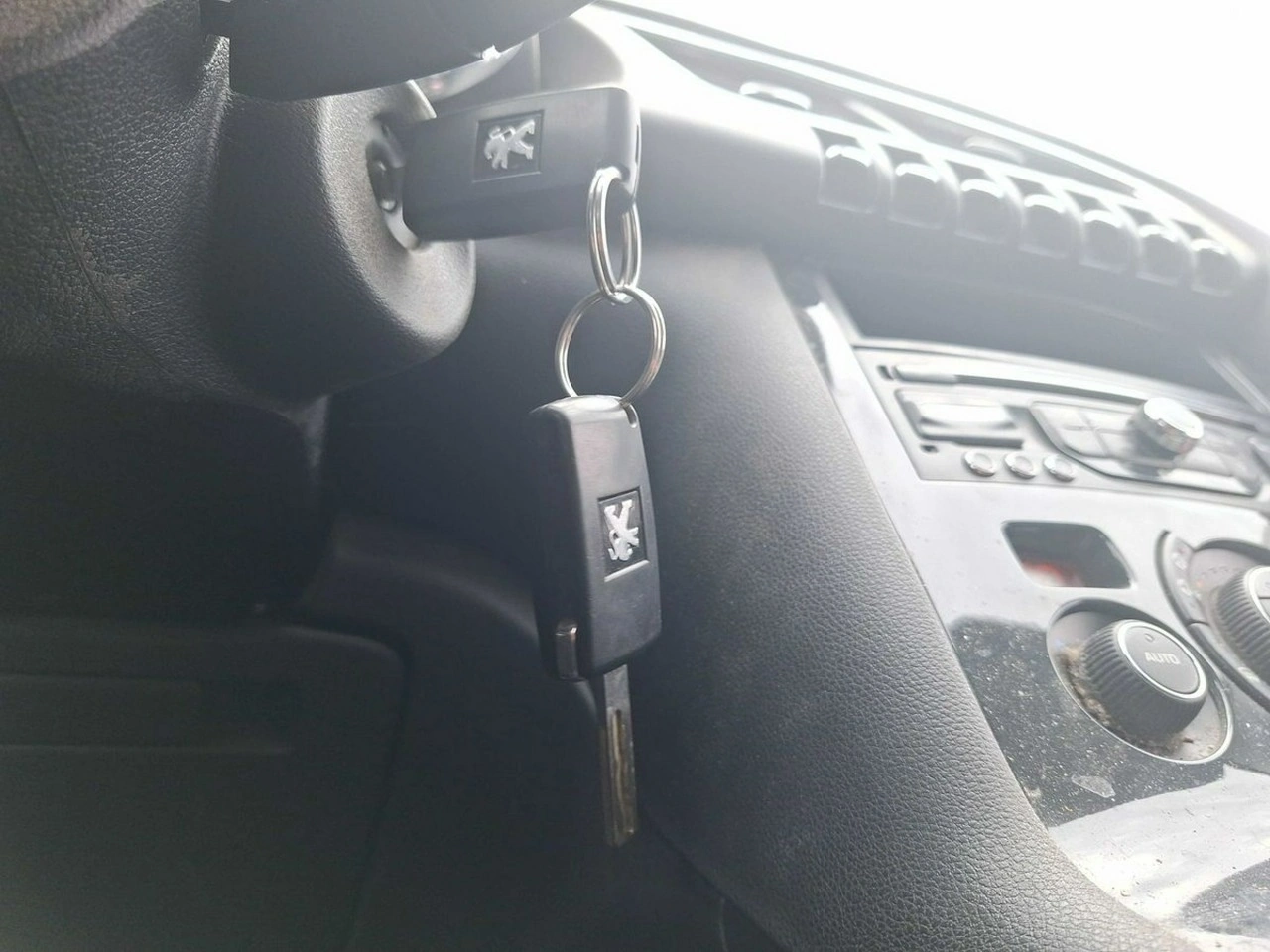 Peugeot 3008 - Zdjęcie 15