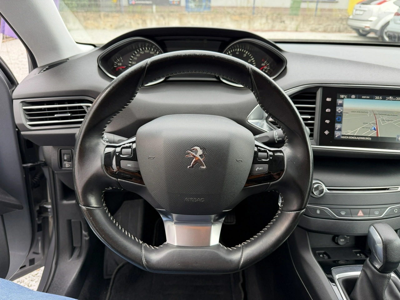 Peugeot 308 - Zdjęcie 12