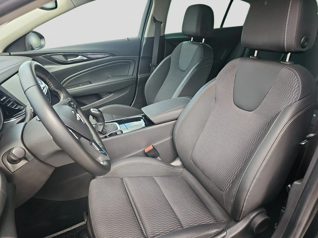 Opel Insignia - Zdjęcie 16