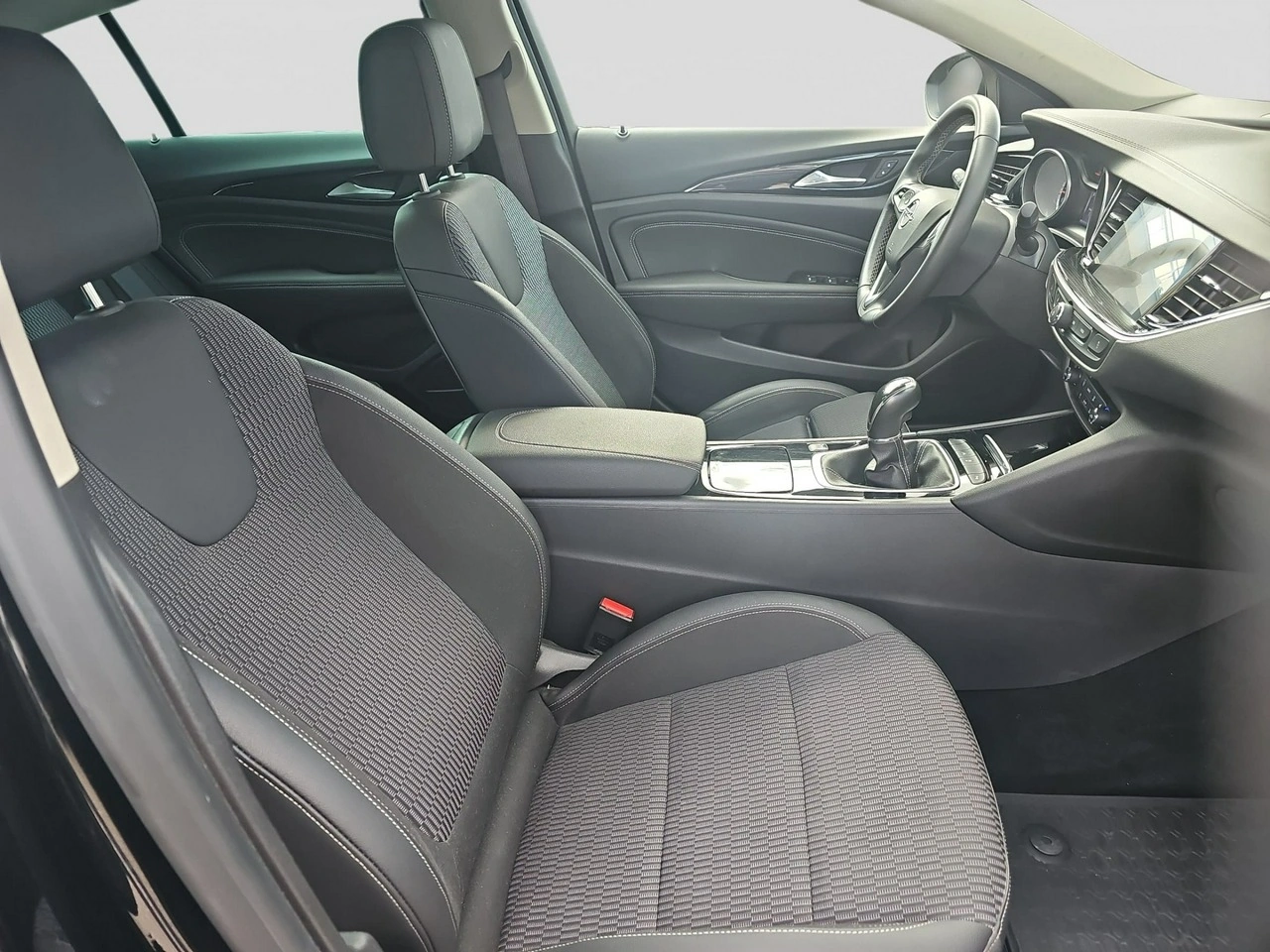 Opel Insignia - Zdjęcie 17