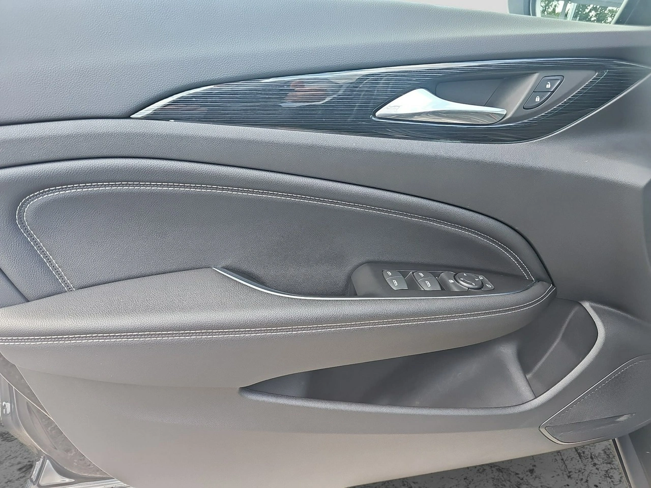 Opel Insignia - Zdjęcie 20