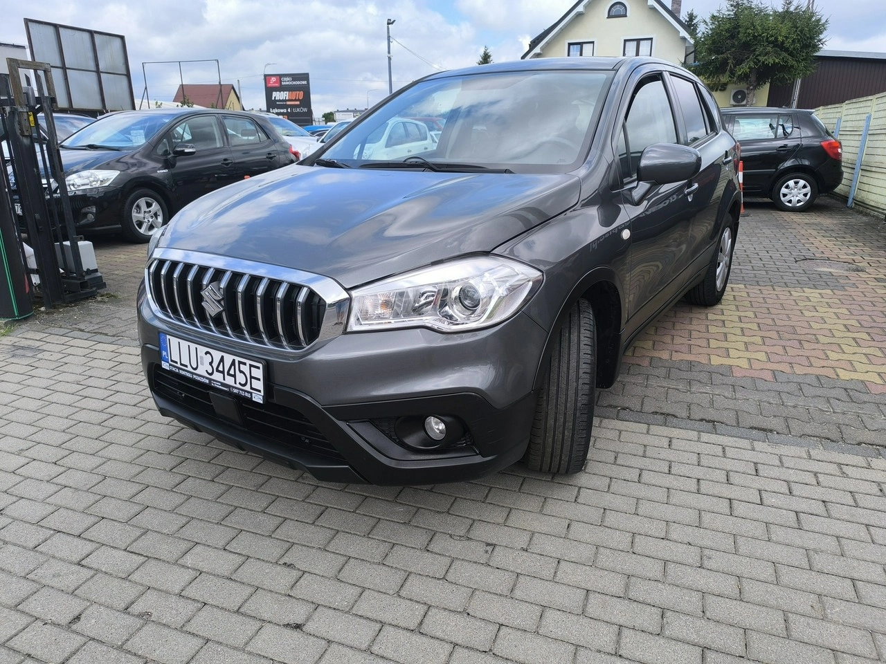 Suzuki SX4 S-Cross - Zdjęcie 9
