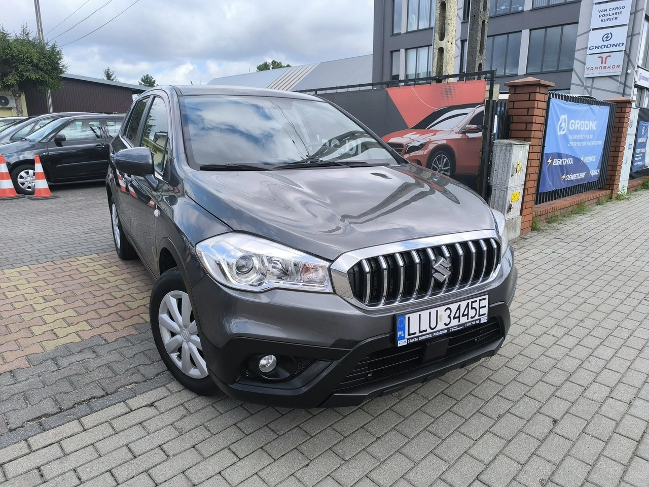 Suzuki SX4 S-Cross - Zdjęcie 11