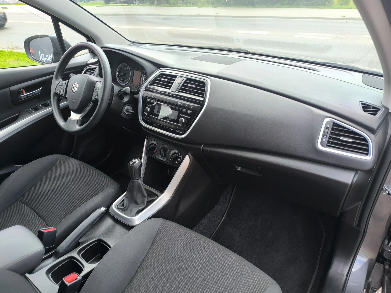 Suzuki SX4 S-Cross - Zdjęcie 19