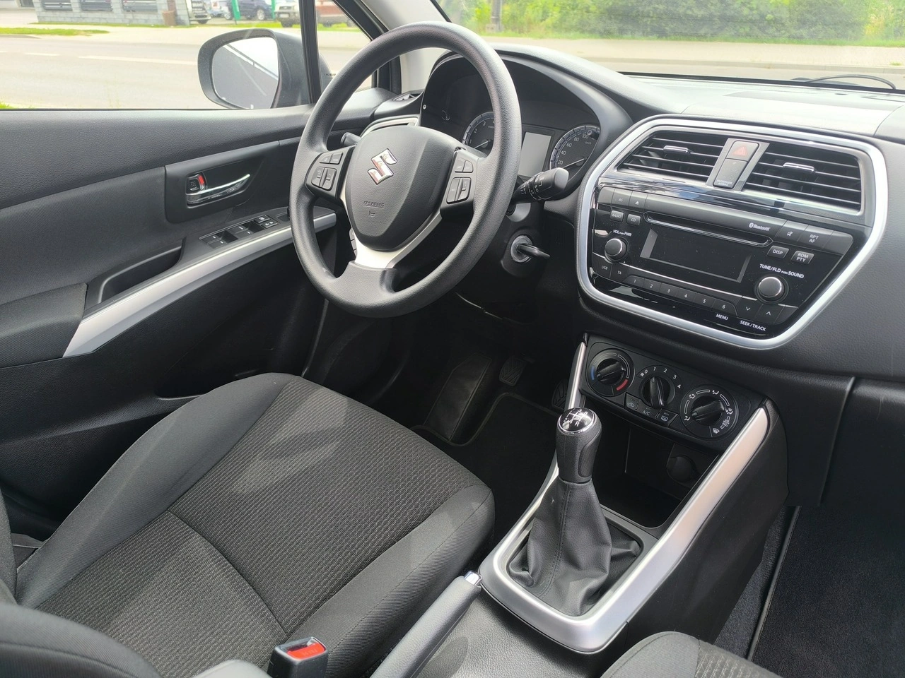 Suzuki SX4 S-Cross - Zdjęcie 20