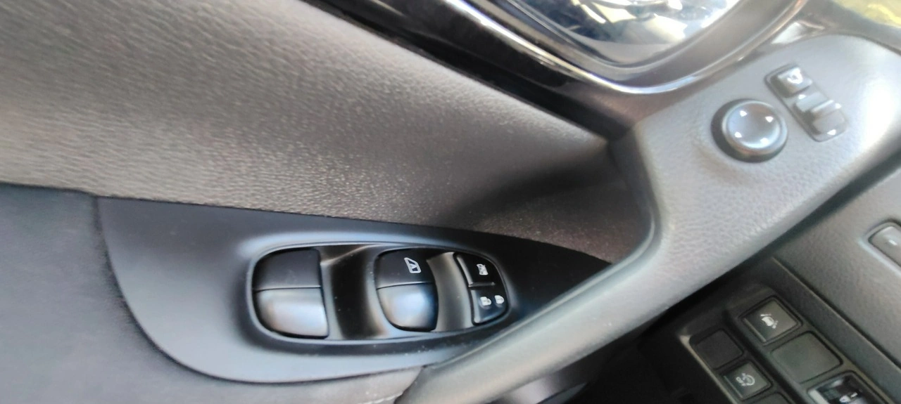 Nissan Qashqai - Zdjęcie 16