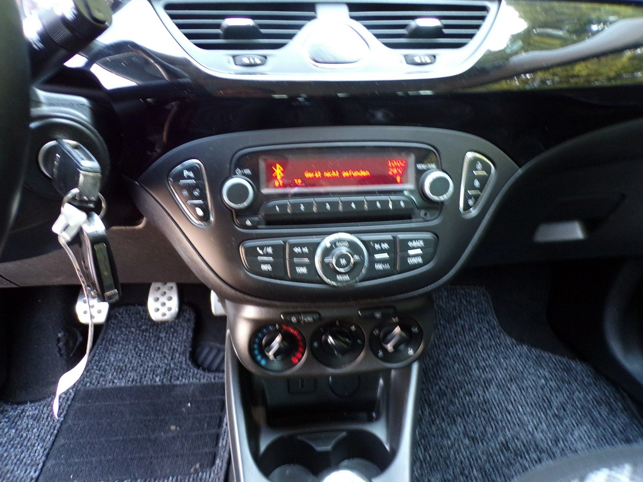 Opel Corsa - Zdjęcie 19