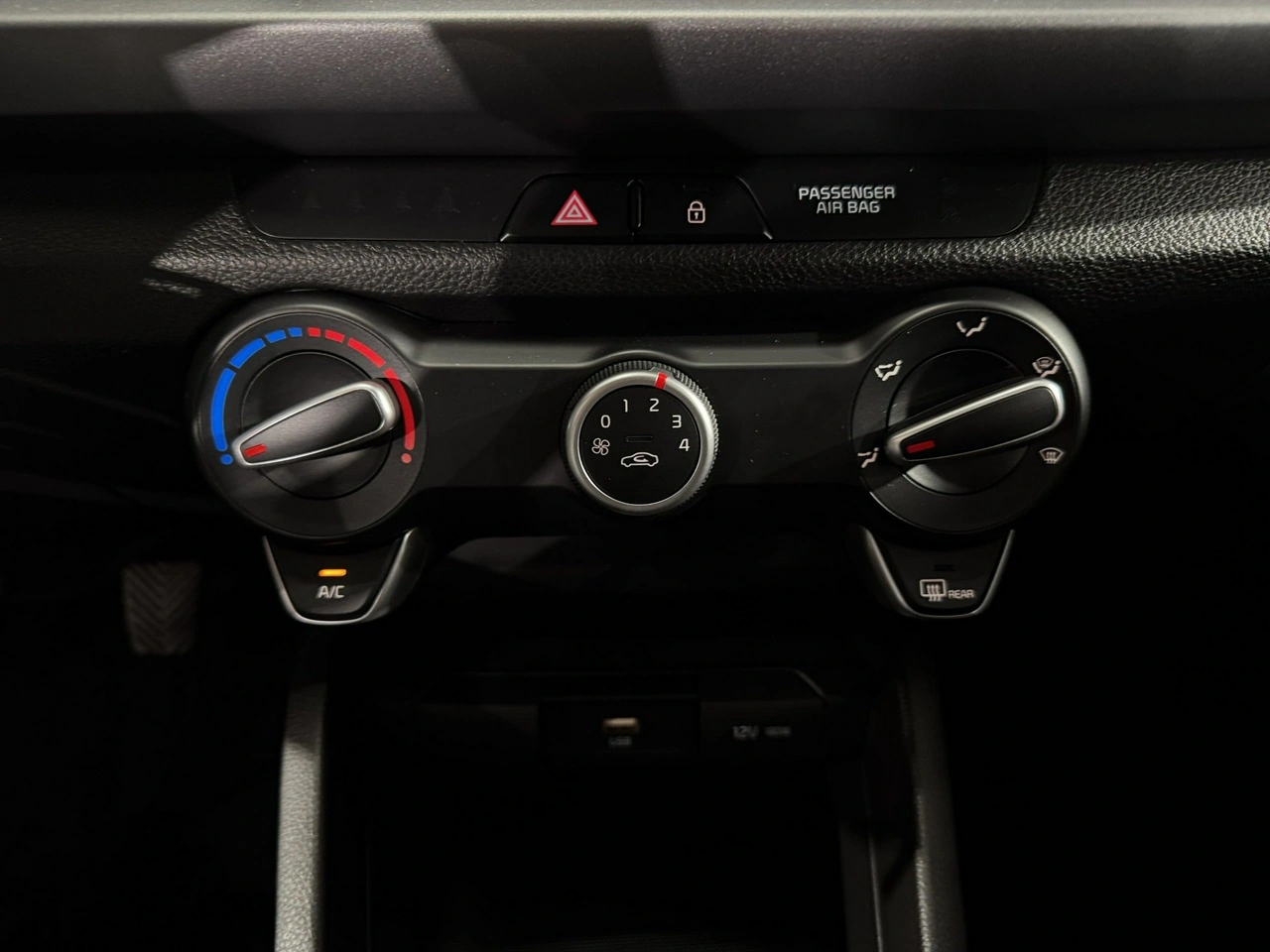 Kia Rio - Zdjęcie 21