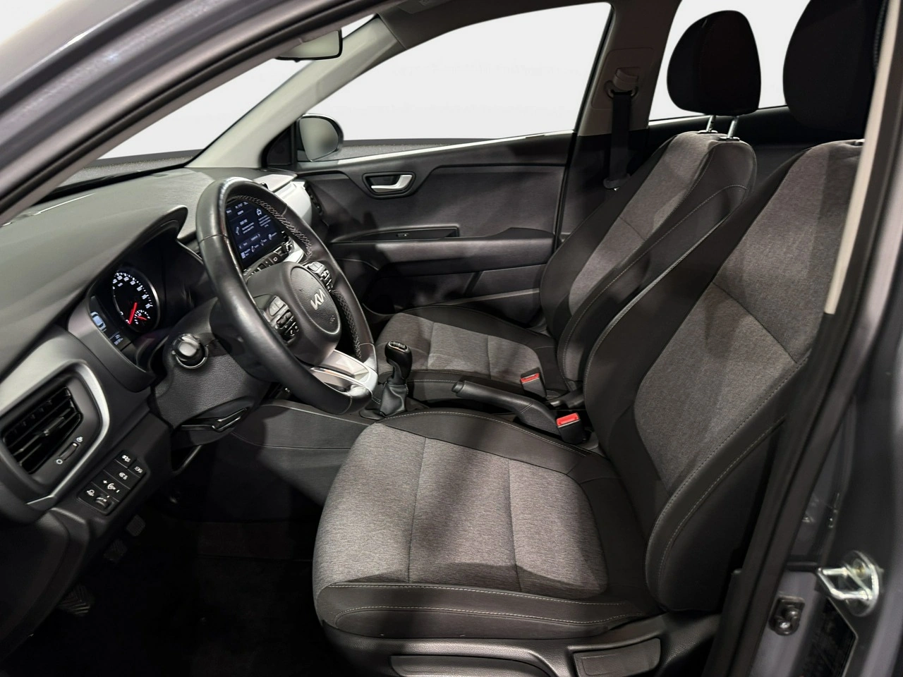 Kia Stonic - Zdjęcie 11