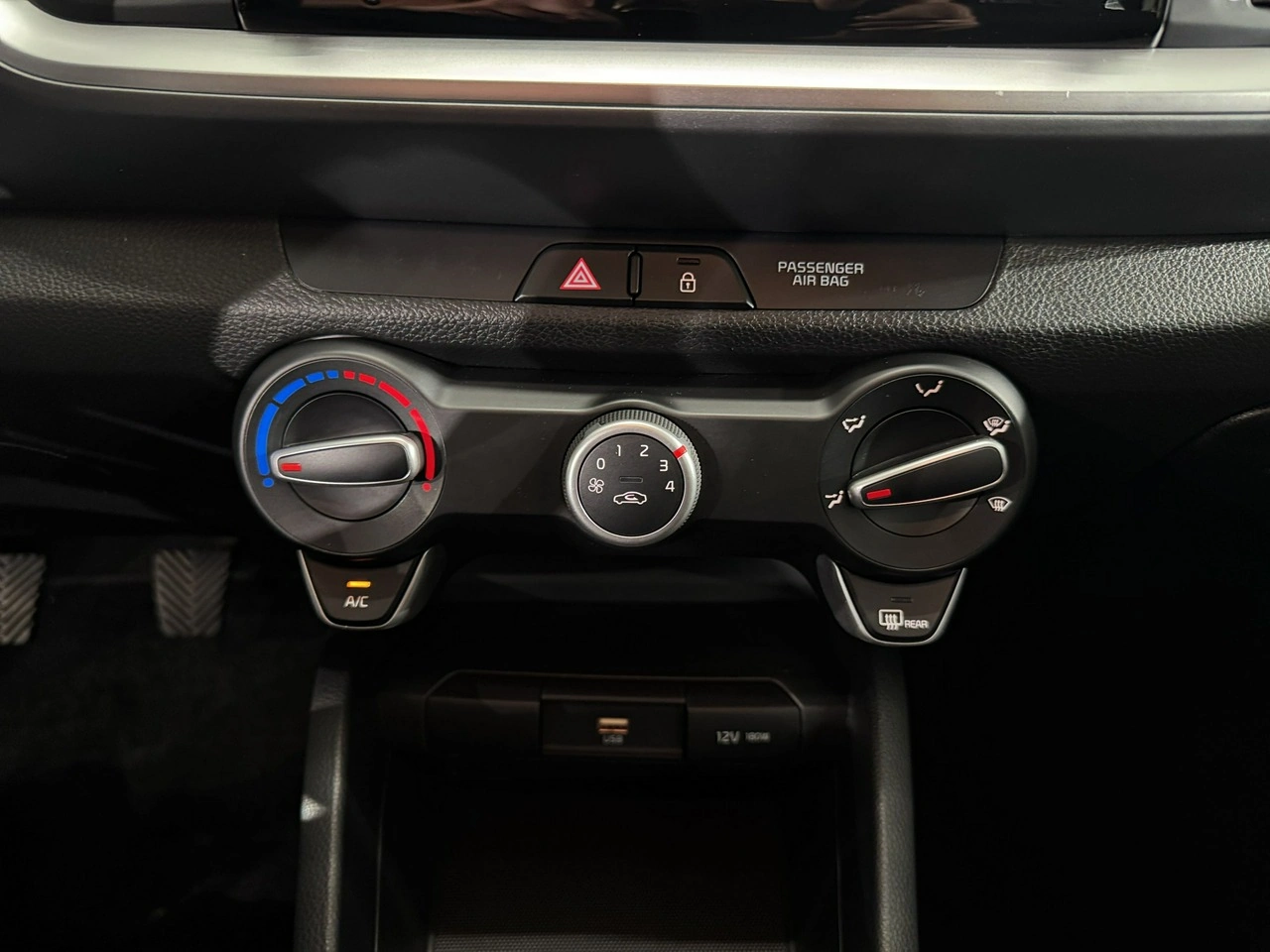 Kia Stonic - Zdjęcie 22
