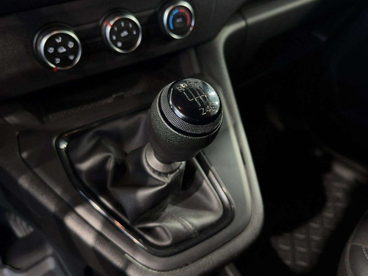 Nissan Townstar - Zdjęcie 19
