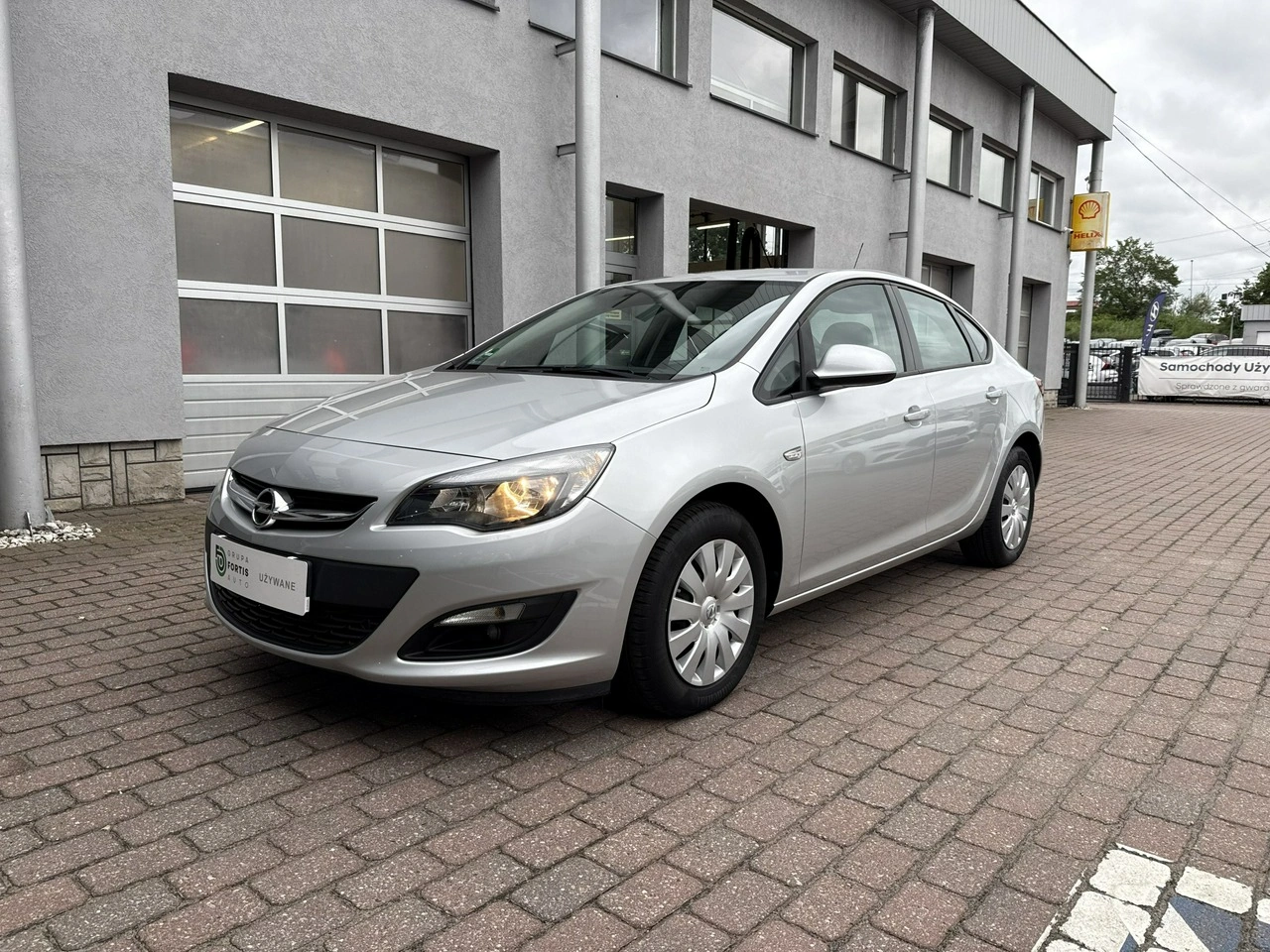 Opel Astra - Zdjęcie 32