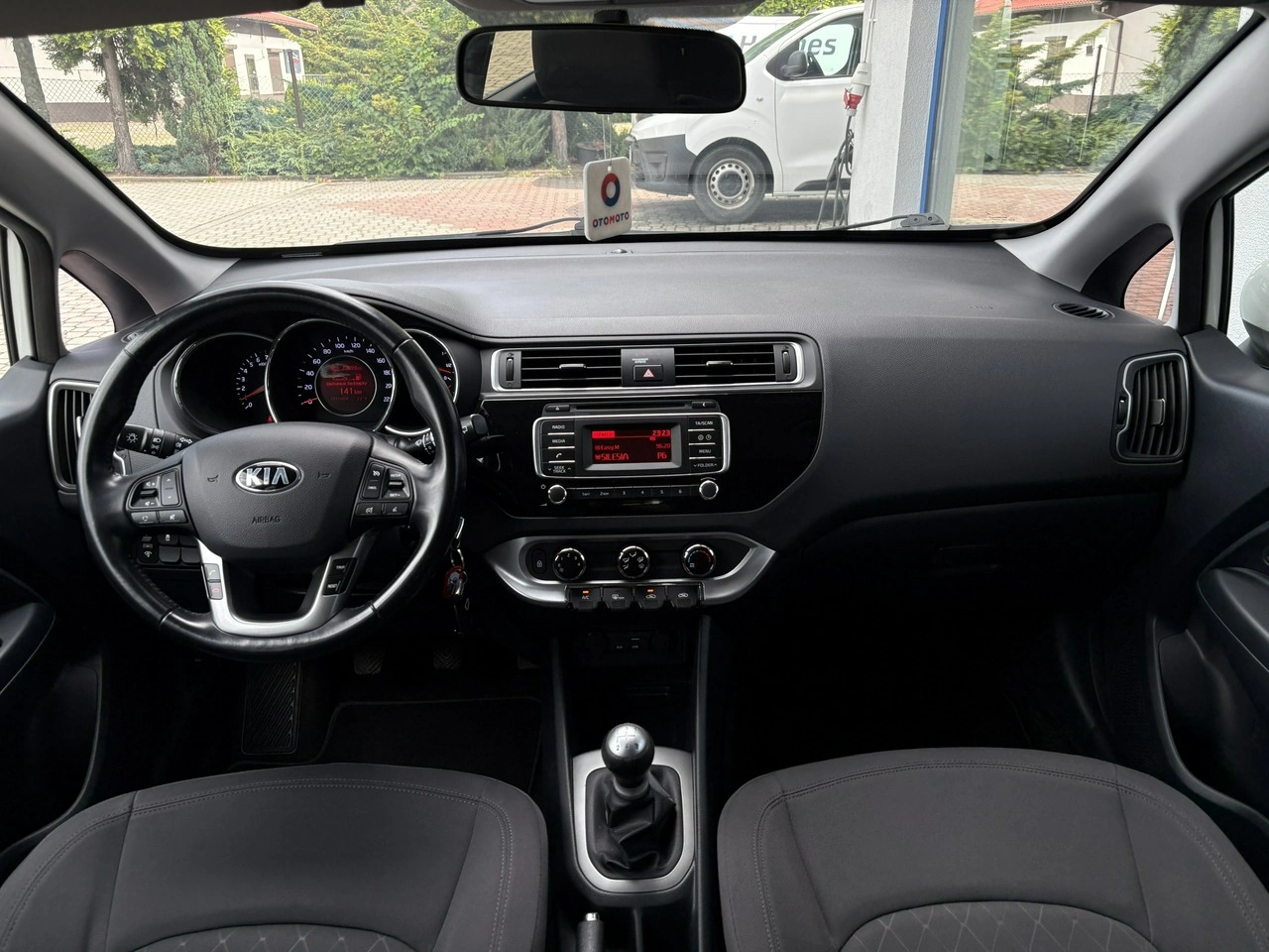Kia Rio - Zdjęcie 12