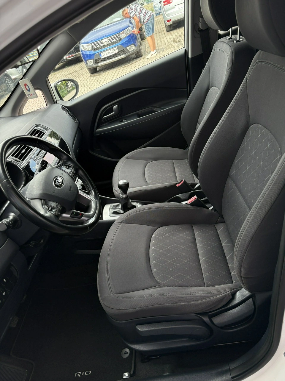 Kia Rio - Zdjęcie 14