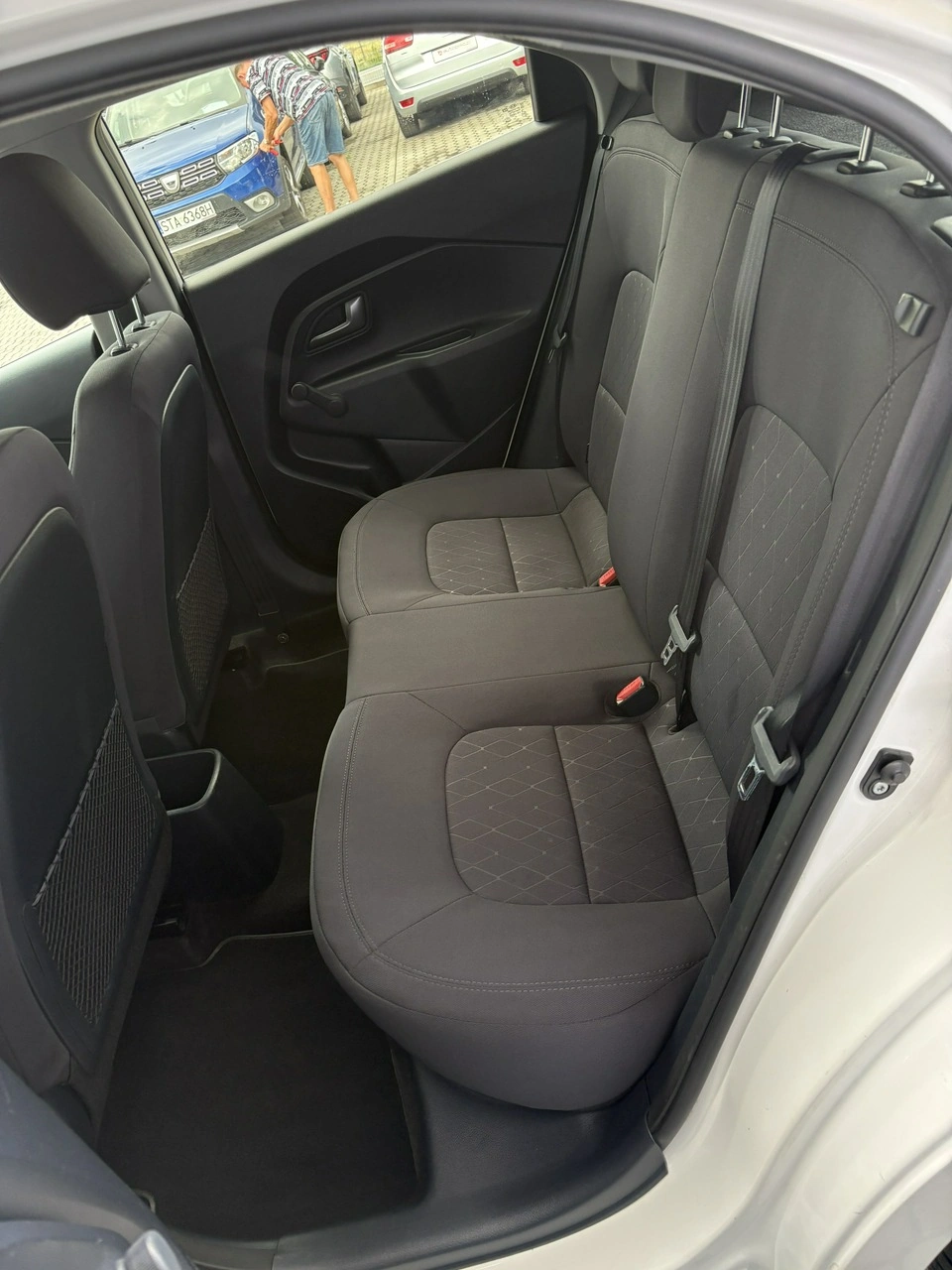 Kia Rio - Zdjęcie 15