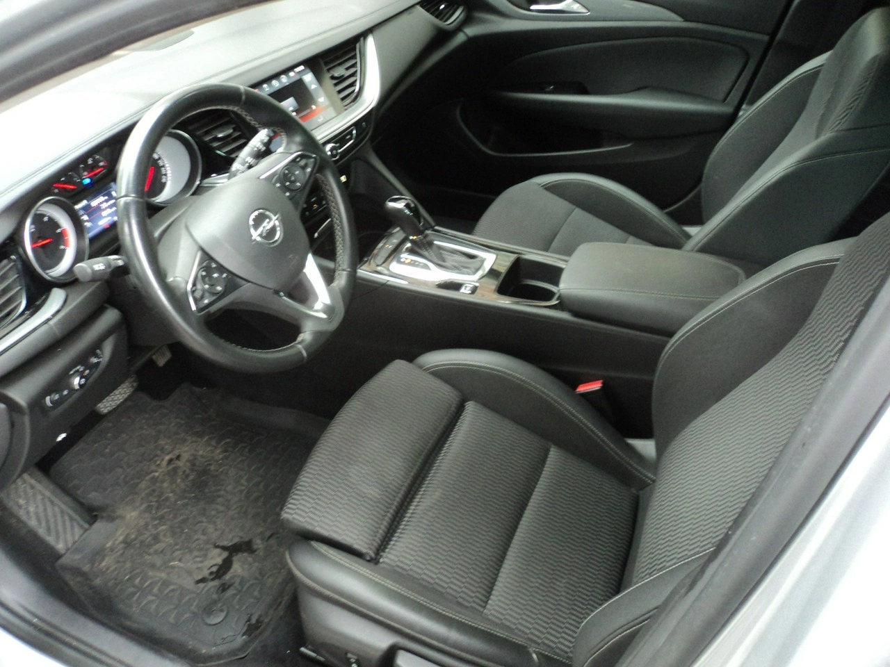 Opel Insignia Sports Tourer - Zdjęcie 10