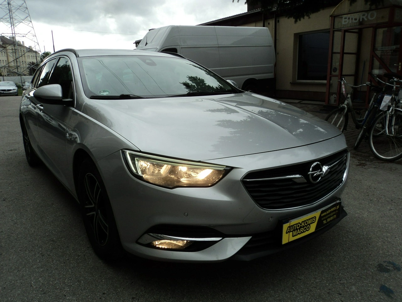 Opel Insignia Sports Tourer - Zdjęcie 1