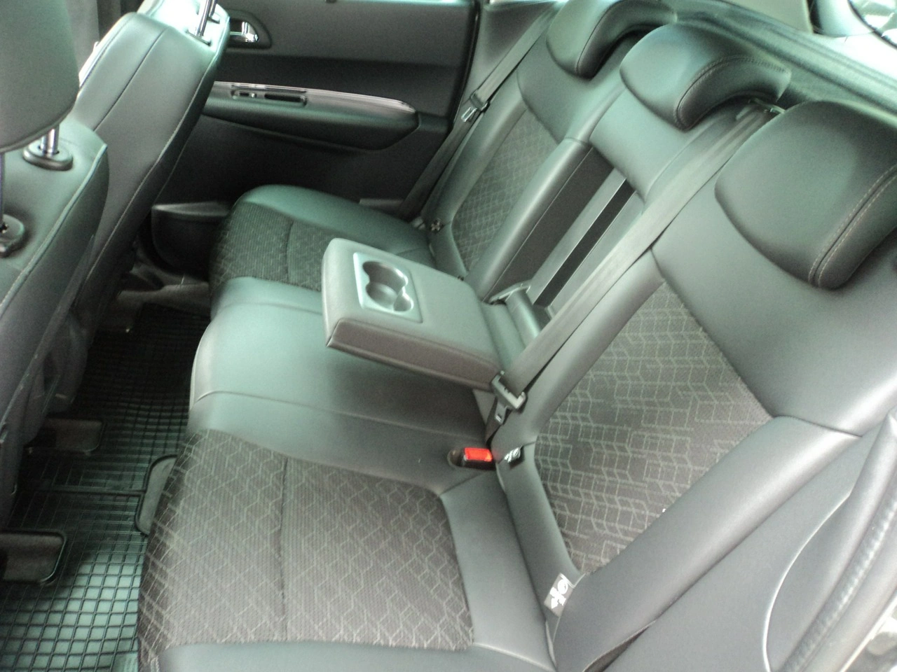 Peugeot 3008 - Zdjęcie 9