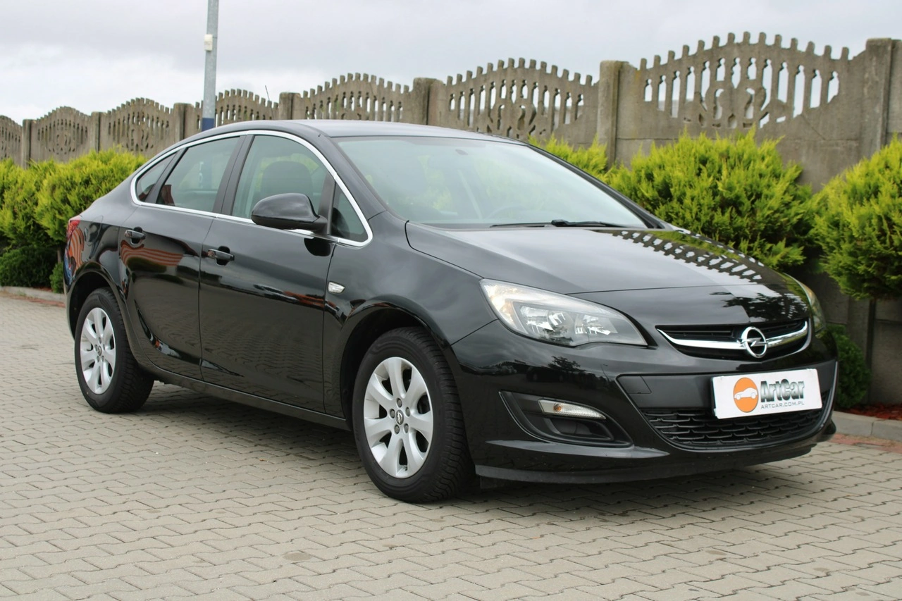 Opel Astra - Zdjęcie 30