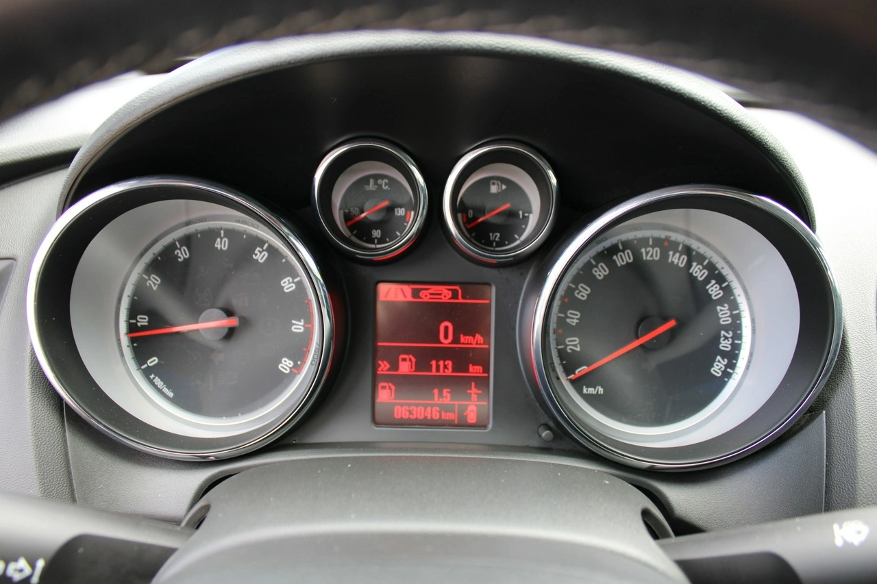 Opel Astra - Zdjęcie 17