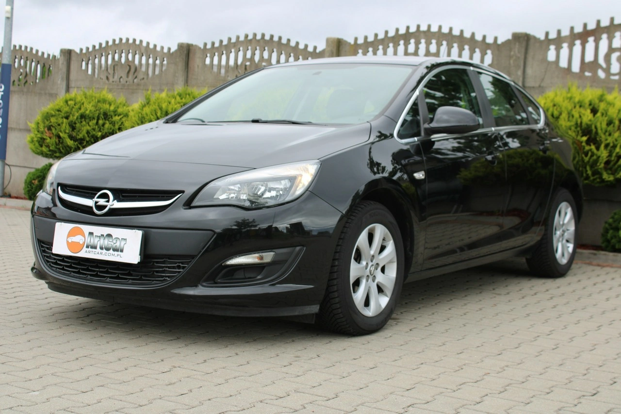 Opel Astra - Zdjęcie 24